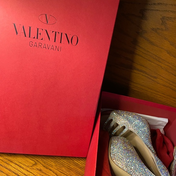 Valentino Embellished Platform Heel - Picture 6 of 8